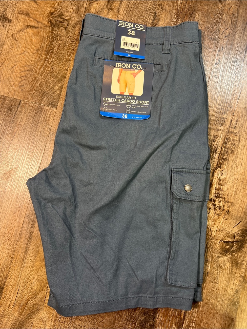 Iron Co. Men's Navy Stretch Cargo Shorts — Regular Fit